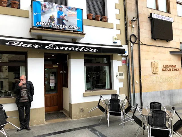 Esneitza taberna