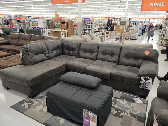 Plaza Shopping Center