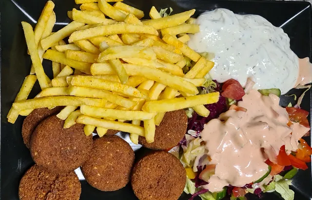 ibo's Grill Haus - Güclü Hali Ibrahim