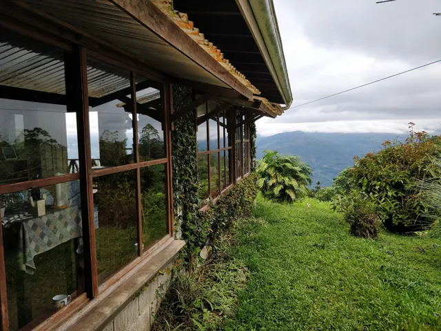 Finca y Granja Loma Bonita