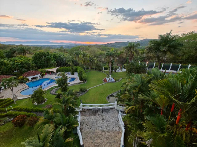 El Castillo De Esparza