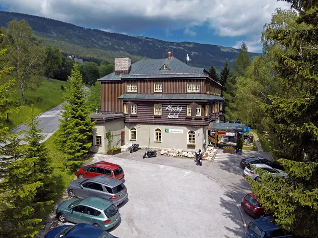 Alpský Hotel