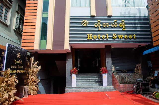 Hotel Sweet Mandalay
