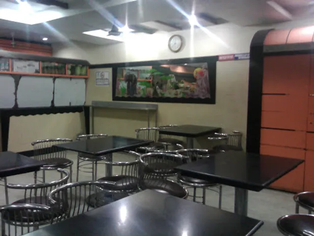 Sri Raghavendra Hotel