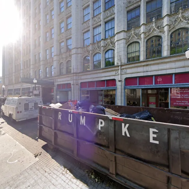 First Commonwealth Bank