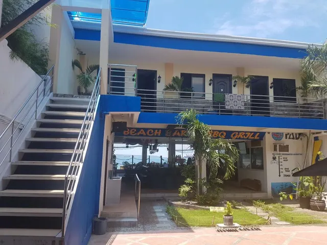Mango's Beachfront Resort Hotel