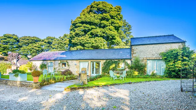 Bakewell Retreats (Haddon Grove Farm Cottages)