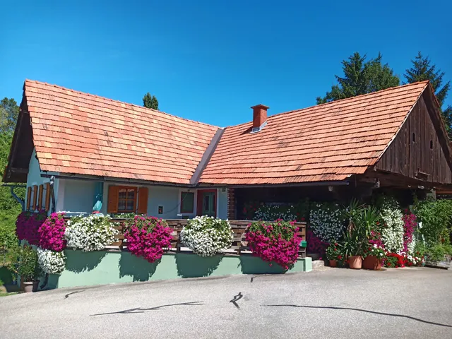 Buschenschank Tschermoneg