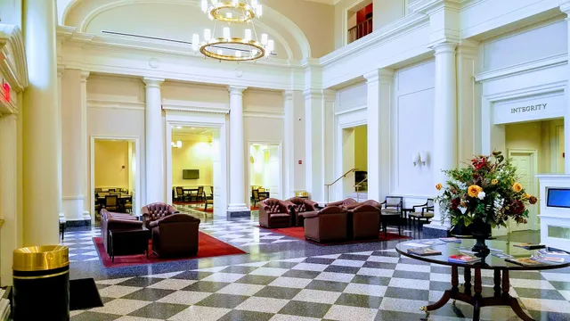 Farmer School of Business