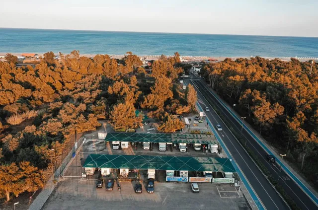 Area Sosta Camper Policoro