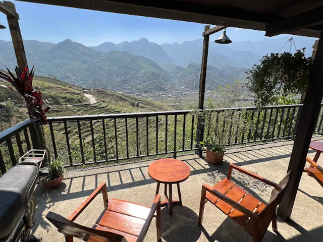 Lao Chải View Coffee & Homestay