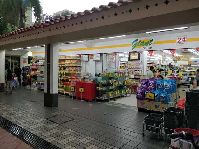 Giant Supermarket