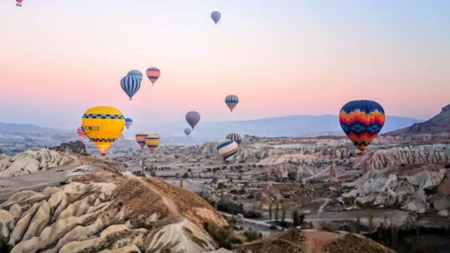 Capadoccia Hot Air Balloon Observatory