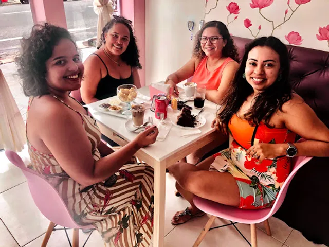 Dona Val Doceria & Cafeteria