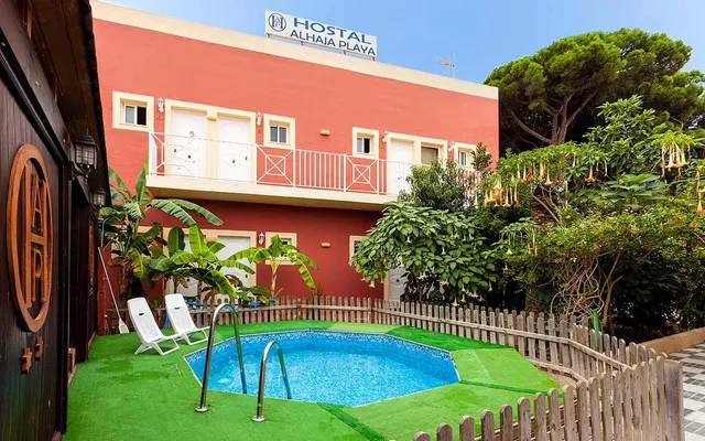Hostal Alhaja Playa