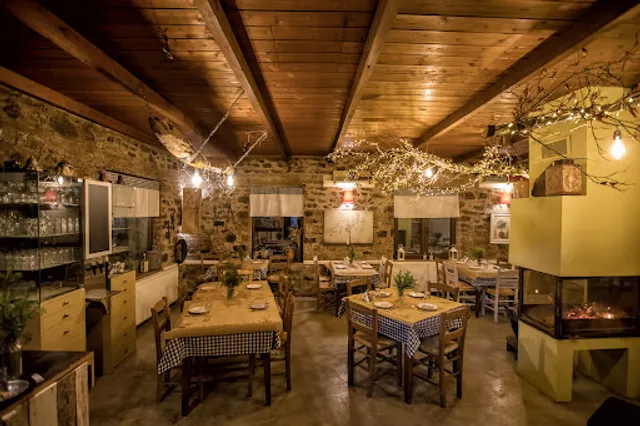 Ιστορικός Κωστούλας η Καστανιά