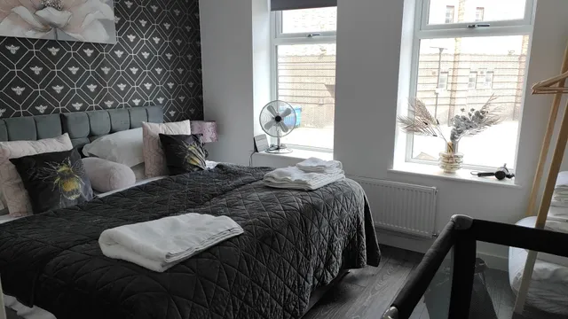 York Crescent Apartments