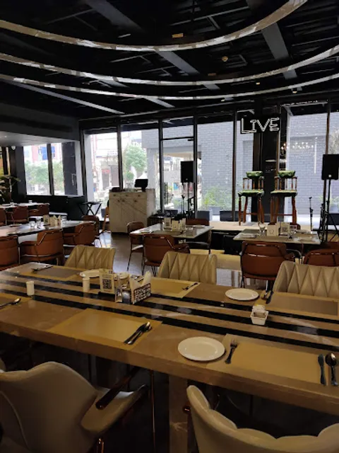 Citrus by Lemon Tree