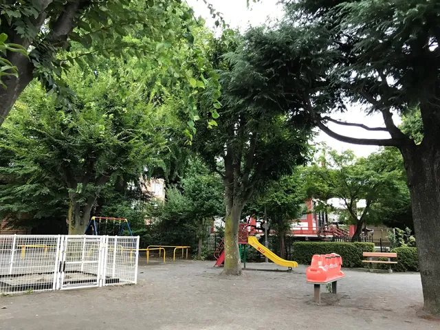 Setagaya Kuritsu Kamikitazawahachiman Park