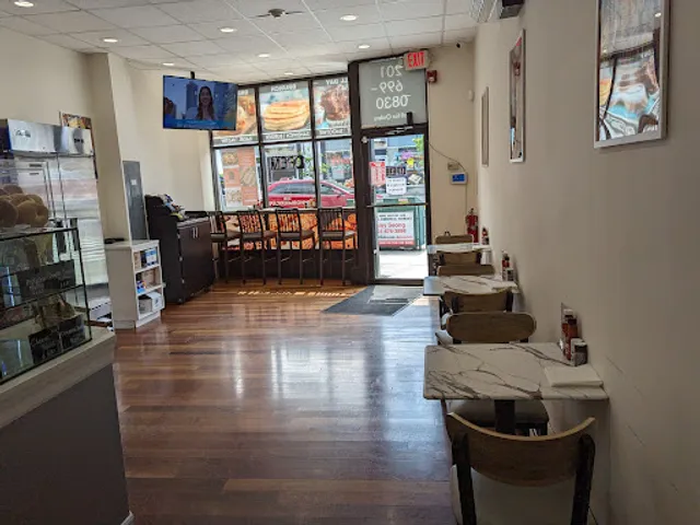 Chinos Bakery & Cafe