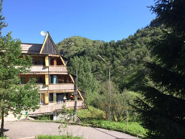 Ozdorovitel'nyy Kompleks Tau-Samal