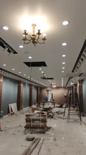 MakeMyTrip Store - Lalbagh