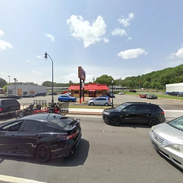 690 Powder Springs St