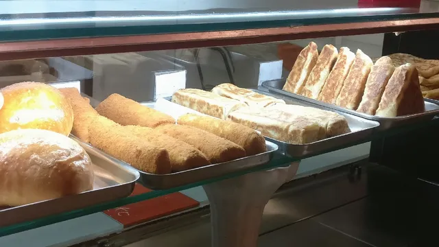 RacheLeo Family Restaurant