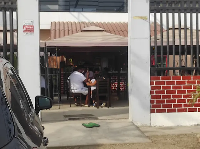 Restaurante Cevicheria Mar y Tierra