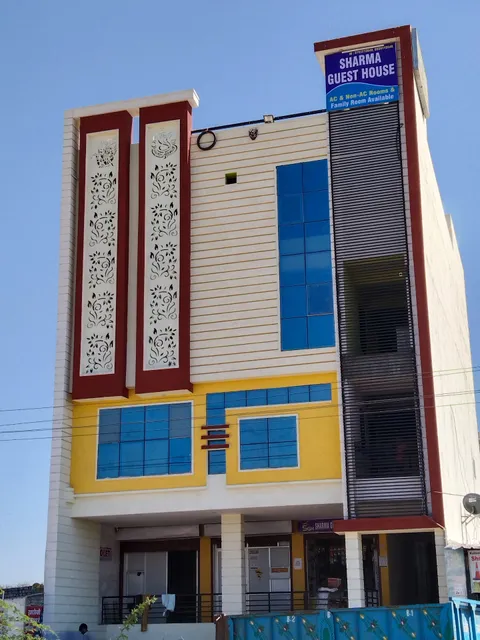 Sharma Guest House sez
