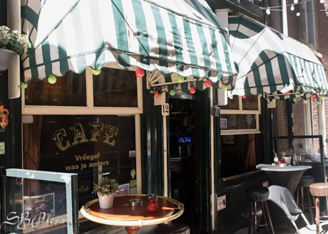 Café Vroeger was je anders