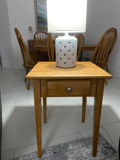 H AND R FURNITURE REPAIR LLC