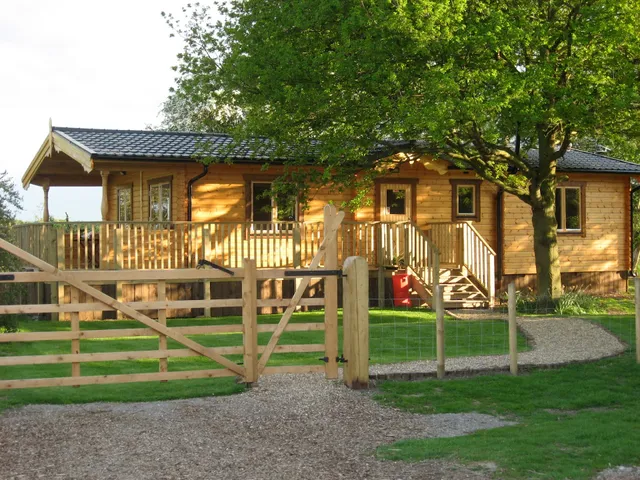 Orchard Lodge York Exclusive Log Cabin
