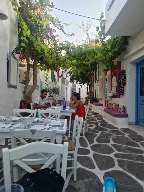SHOSHO PAROS RESTAURANT