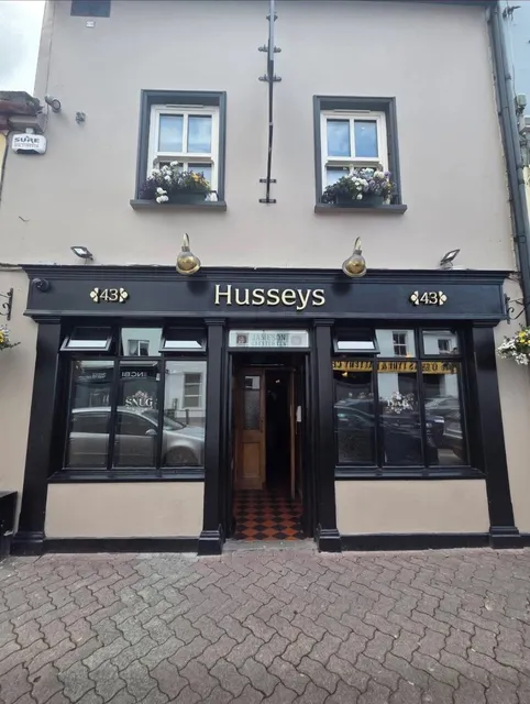 Husseys Bar