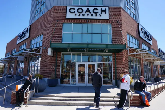 COACH Outlet