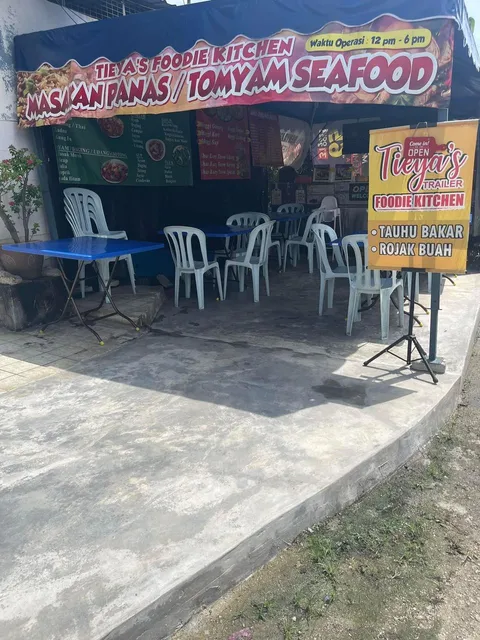 Tieya’s Trailer Foodie Kitchen