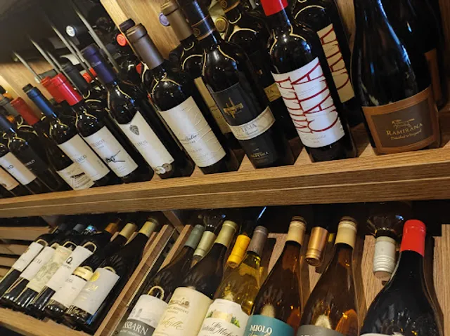 Adega do Futuro - Gastronomia Contemporânea & Wine Bar