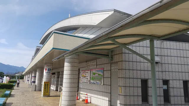 Road Station Biwakoohashi Kome Plaza