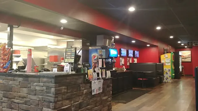 Fox's Pizza Den, Spring Church, Pa