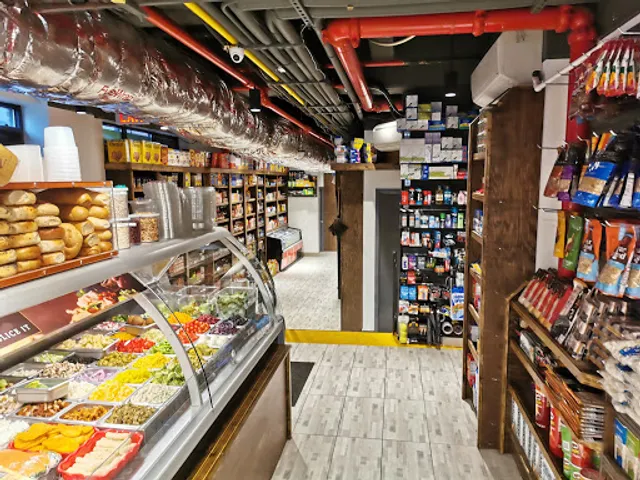 Pom's Gourmet Market