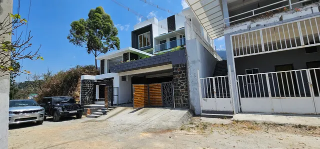 Black Dot Stays - Olive Villa