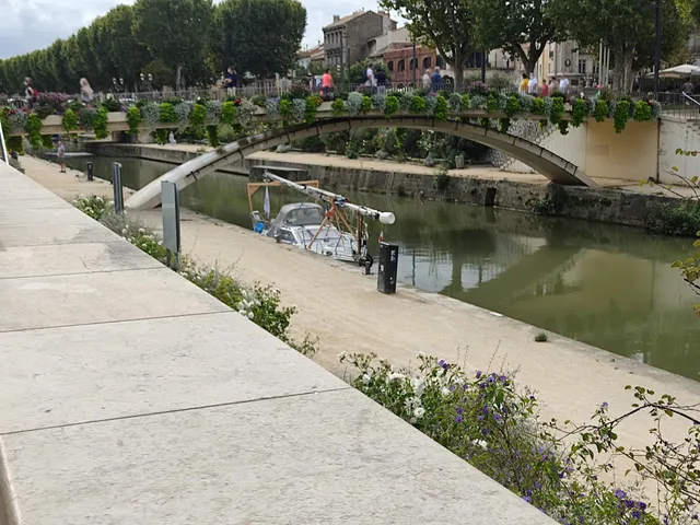 Les petits bateaux du canal