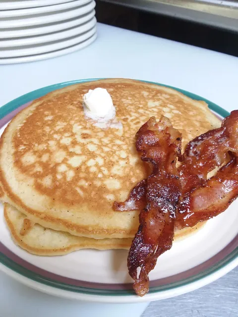 Jen's West Main Cafe