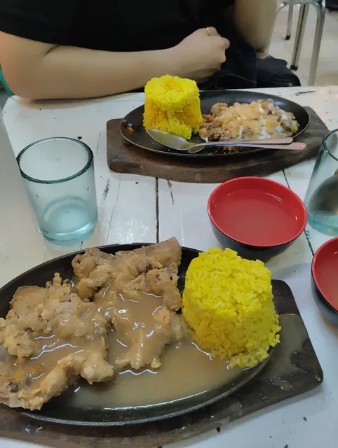 Hapag Kainan by MamaGie