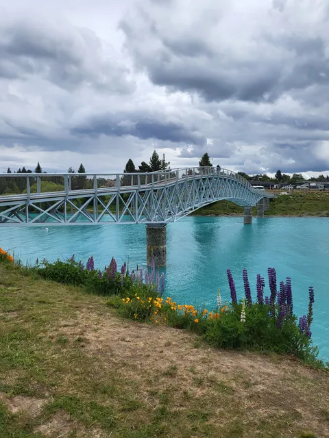 Lake Tekapo Footbridge