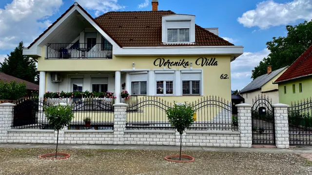 Veronika Villa