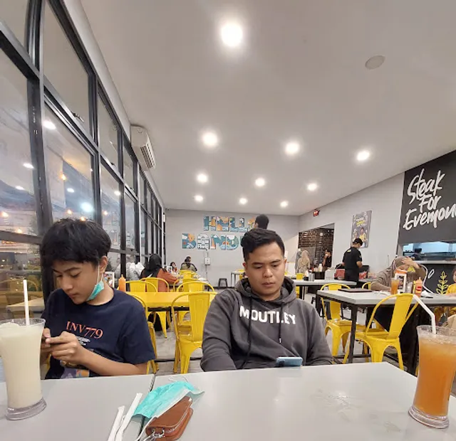 Waroeng Steak & Shake Soekarno Hatta