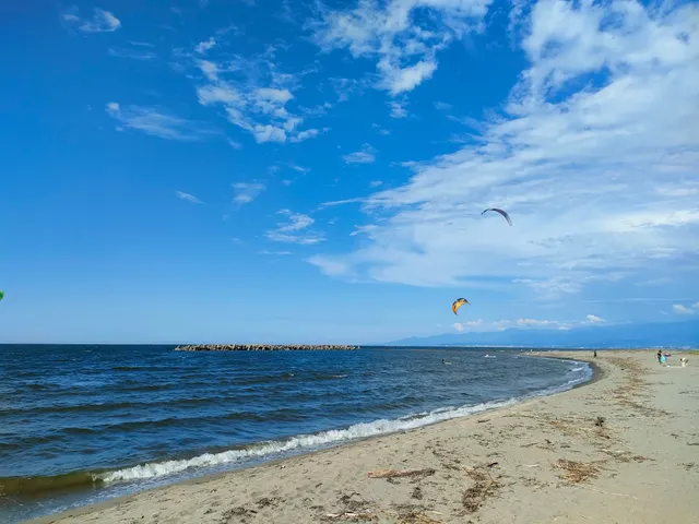 Iwasehama Ryokuchi Park