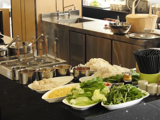 HOME All-day-dining Restaurant